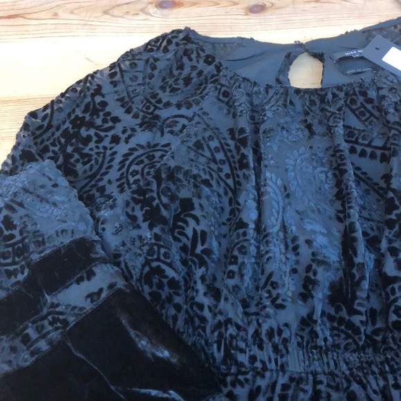 Miss me black velvet long sleeve top NWT - Picture 2 of 6